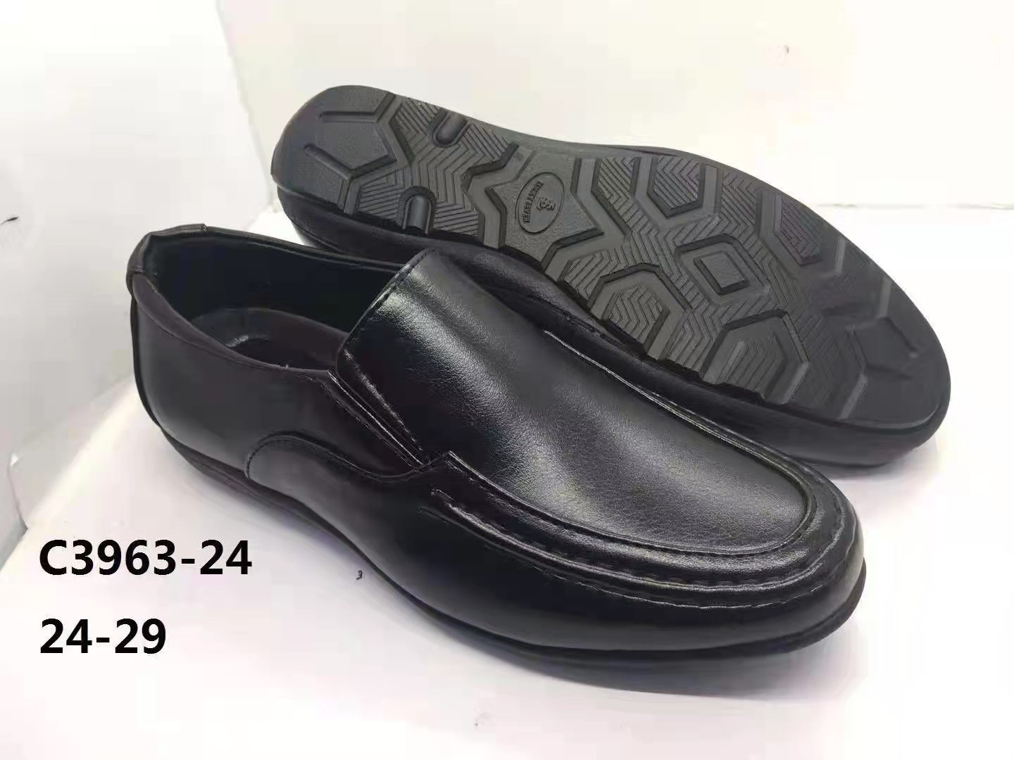 43979 - Mans and boys dress shoes China 